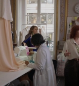 Emily_in_Paris_S01E06_Ringarde_720p_NF_WEB-DL_DDP5_1_x264-BTN_0185.jpg