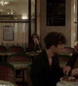 Emily_in_Paris_S01E06_Ringarde_720p_NF_WEB-DL_DDP5_1_x264-BTN_0271.jpg