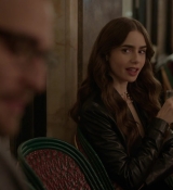 Emily_in_Paris_S01E06_Ringarde_720p_NF_WEB-DL_DDP5_1_x264-BTN_0276.jpg