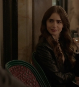 Emily_in_Paris_S01E06_Ringarde_720p_NF_WEB-DL_DDP5_1_x264-BTN_0297.jpg