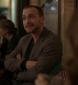 Emily_in_Paris_S01E06_Ringarde_720p_NF_WEB-DL_DDP5_1_x264-BTN_0304.jpg