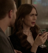 Emily_in_Paris_S01E06_Ringarde_720p_NF_WEB-DL_DDP5_1_x264-BTN_0362.jpg