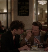 Emily_in_Paris_S01E06_Ringarde_720p_NF_WEB-DL_DDP5_1_x264-BTN_0364.jpg
