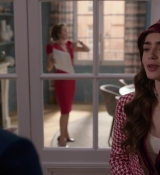 Emily_in_Paris_S01E06_Ringarde_720p_NF_WEB-DL_DDP5_1_x264-BTN_0488.jpg