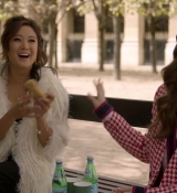Emily_in_Paris_S01E06_Ringarde_720p_NF_WEB-DL_DDP5_1_x264-BTN_0556.jpg
