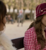 Emily_in_Paris_S01E06_Ringarde_720p_NF_WEB-DL_DDP5_1_x264-BTN_0558.jpg