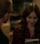 Emily_in_Paris_S01E06_Ringarde_720p_NF_WEB-DL_DDP5_1_x264-BTN_0694.jpg