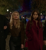 Emily_in_Paris_S01E06_Ringarde_720p_NF_WEB-DL_DDP5_1_x264-BTN_0743.jpg