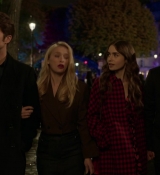 Emily_in_Paris_S01E06_Ringarde_720p_NF_WEB-DL_DDP5_1_x264-BTN_0752.jpg