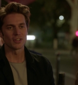 Emily_in_Paris_S01E06_Ringarde_720p_NF_WEB-DL_DDP5_1_x264-BTN_0777.jpg