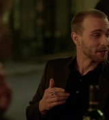 Emily_in_Paris_S01E06_Ringarde_720p_NF_WEB-DL_DDP5_1_x264-BTN_0796.jpg