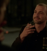 Emily_in_Paris_S01E06_Ringarde_720p_NF_WEB-DL_DDP5_1_x264-BTN_0800.jpg