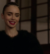 Emily_in_Paris_S01E06_Ringarde_720p_NF_WEB-DL_DDP5_1_x264-BTN_0898.jpg