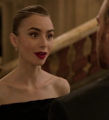 Emily_in_Paris_S01E06_Ringarde_720p_NF_WEB-DL_DDP5_1_x264-BTN_0989.jpg