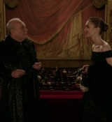 Emily_in_Paris_S01E06_Ringarde_720p_NF_WEB-DL_DDP5_1_x264-BTN_1046.jpg