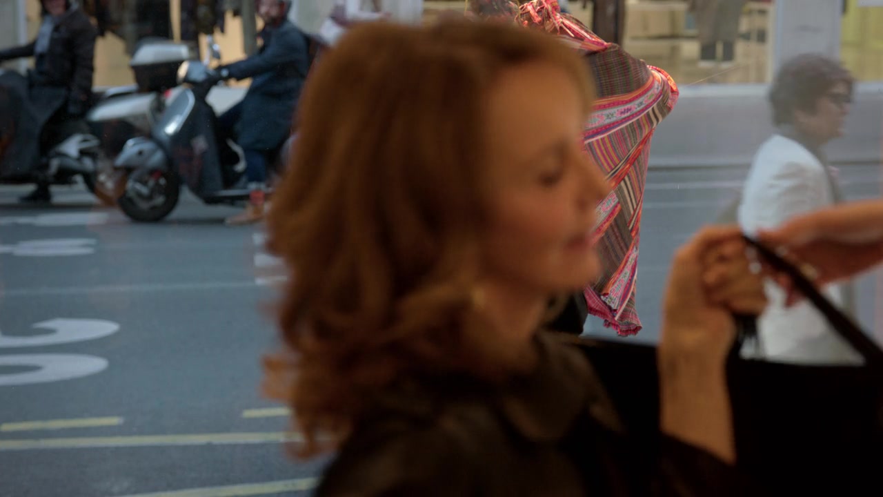 Emily_in_Paris_S01E07_French_Ending_720p_NF_WEB-DL_DDP5_1_x264-BTN_0021.jpg Emily_in_Paris_S01E07_French_Ending_720p_NF_WEB-DL_DDP5_1_x264-BTN_0021.jpg