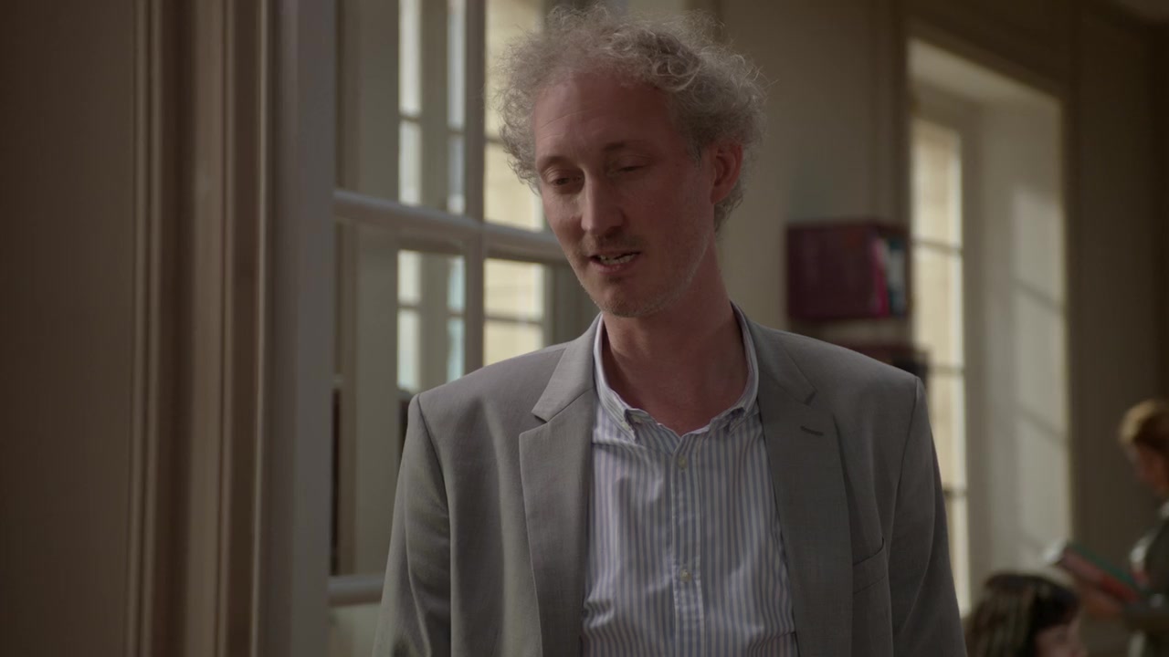 Emily_in_Paris_S01E07_French_Ending_720p_NF_WEB-DL_DDP5_1_x264-BTN_0092.jpg