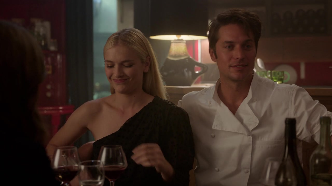 Emily_in_Paris_S01E07_French_Ending_720p_NF_WEB-DL_DDP5_1_x264-BTN_0232.jpg