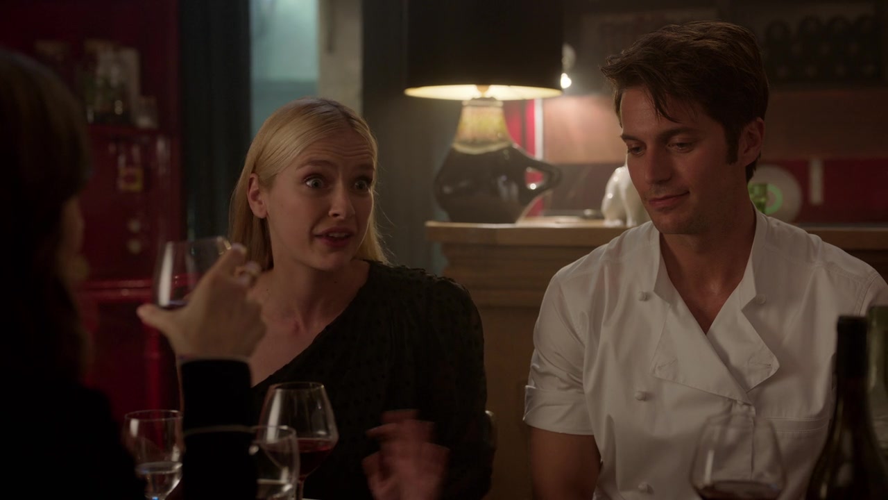 Emily_in_Paris_S01E07_French_Ending_720p_NF_WEB-DL_DDP5_1_x264-BTN_0263.jpg