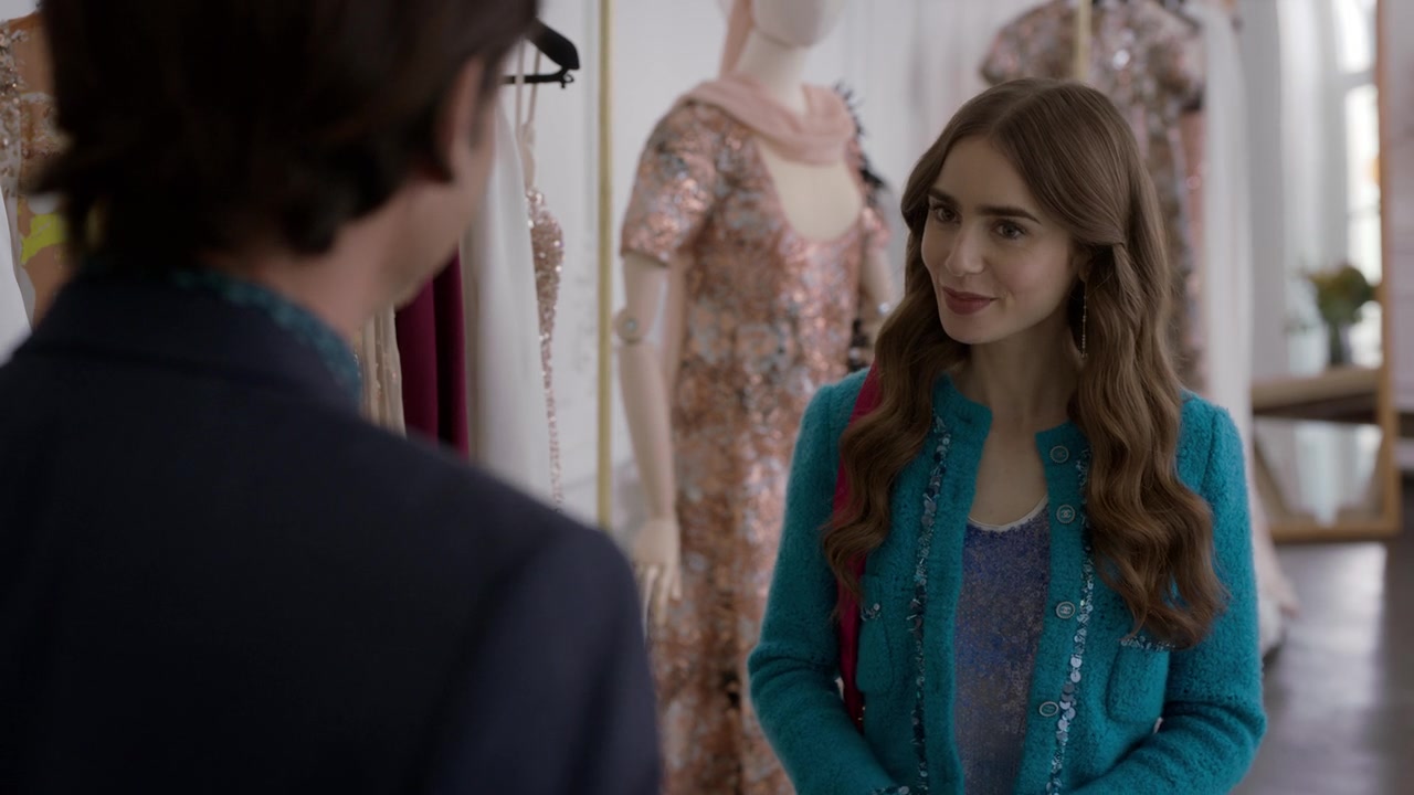 Emily_in_Paris_S01E07_French_Ending_720p_NF_WEB-DL_DDP5_1_x264-BTN_0341.jpg