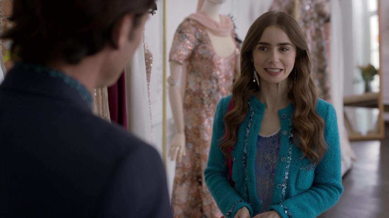 Emily_in_Paris_S01E07_French_Ending_720p_NF_WEB-DL_DDP5_1_x264-BTN_0347.jpg