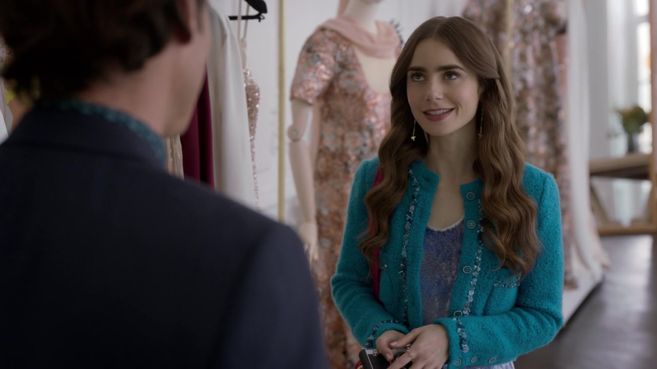 Emily_in_Paris_S01E07_French_Ending_720p_NF_WEB-DL_DDP5_1_x264-BTN_0367.jpg