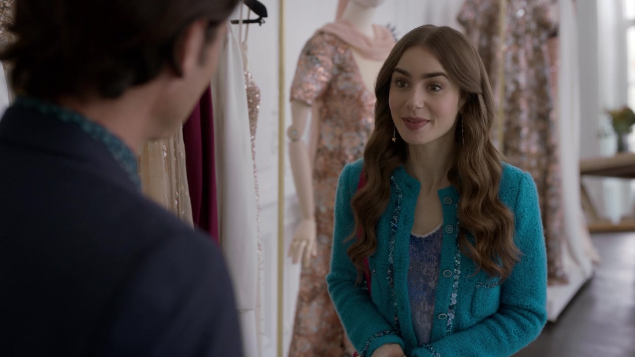 Emily_in_Paris_S01E07_French_Ending_720p_NF_WEB-DL_DDP5_1_x264-BTN_0375.jpg