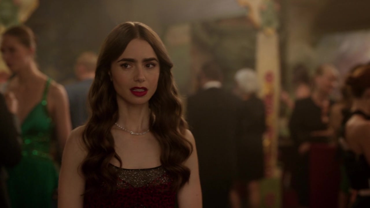 Emily_in_Paris_S01E07_French_Ending_720p_NF_WEB-DL_DDP5_1_x264-BTN_0456.jpg