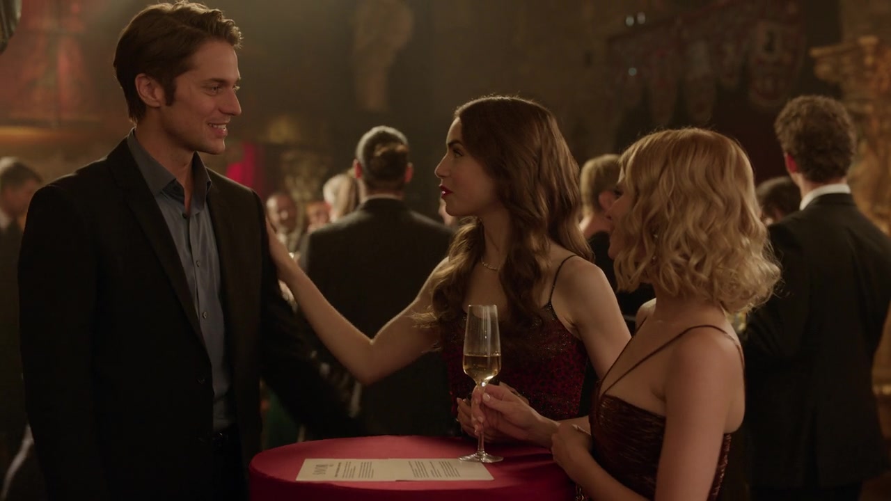 Emily_in_Paris_S01E07_French_Ending_720p_NF_WEB-DL_DDP5_1_x264-BTN_0492.jpg