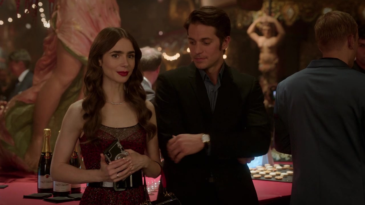 Emily_in_Paris_S01E07_French_Ending_720p_NF_WEB-DL_DDP5_1_x264-BTN_0525.jpg