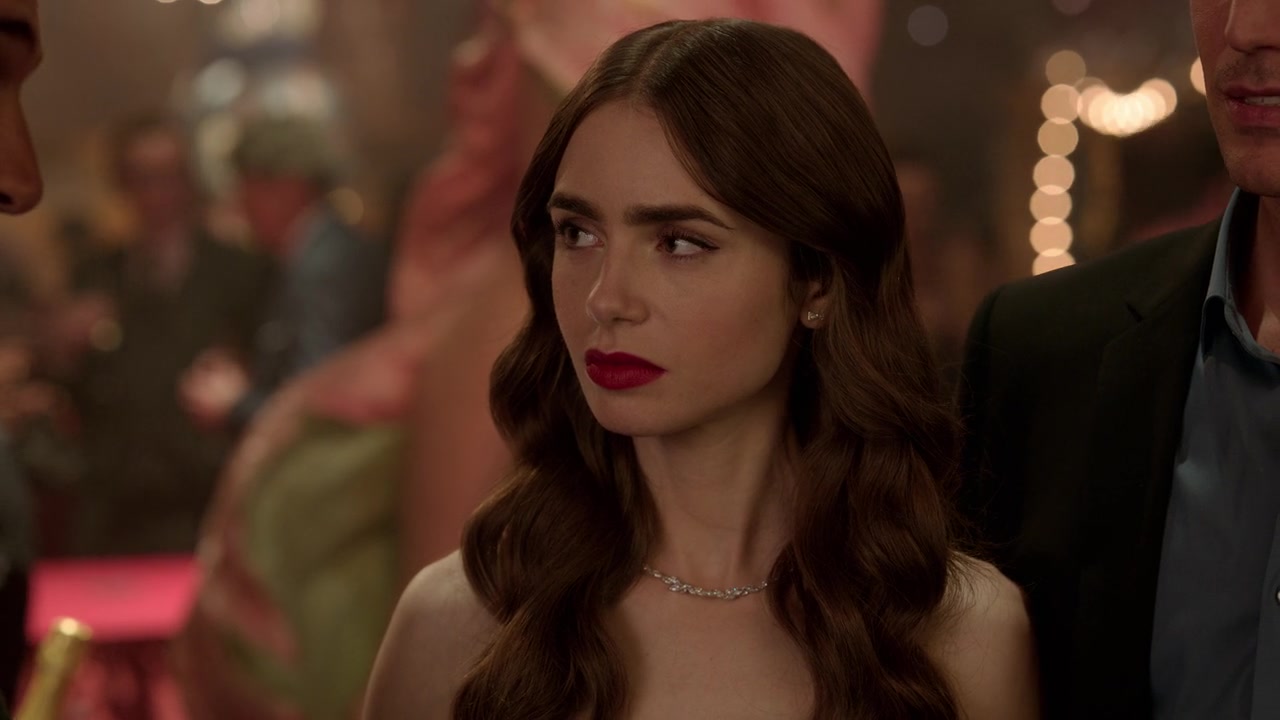 Emily_in_Paris_S01E07_French_Ending_720p_NF_WEB-DL_DDP5_1_x264-BTN_0535.jpg