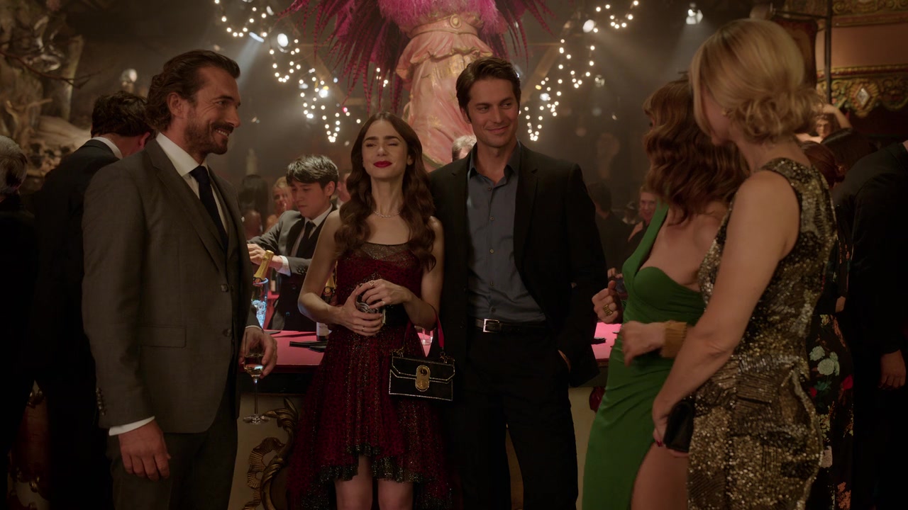Emily_in_Paris_S01E07_French_Ending_720p_NF_WEB-DL_DDP5_1_x264-BTN_0552.jpg
