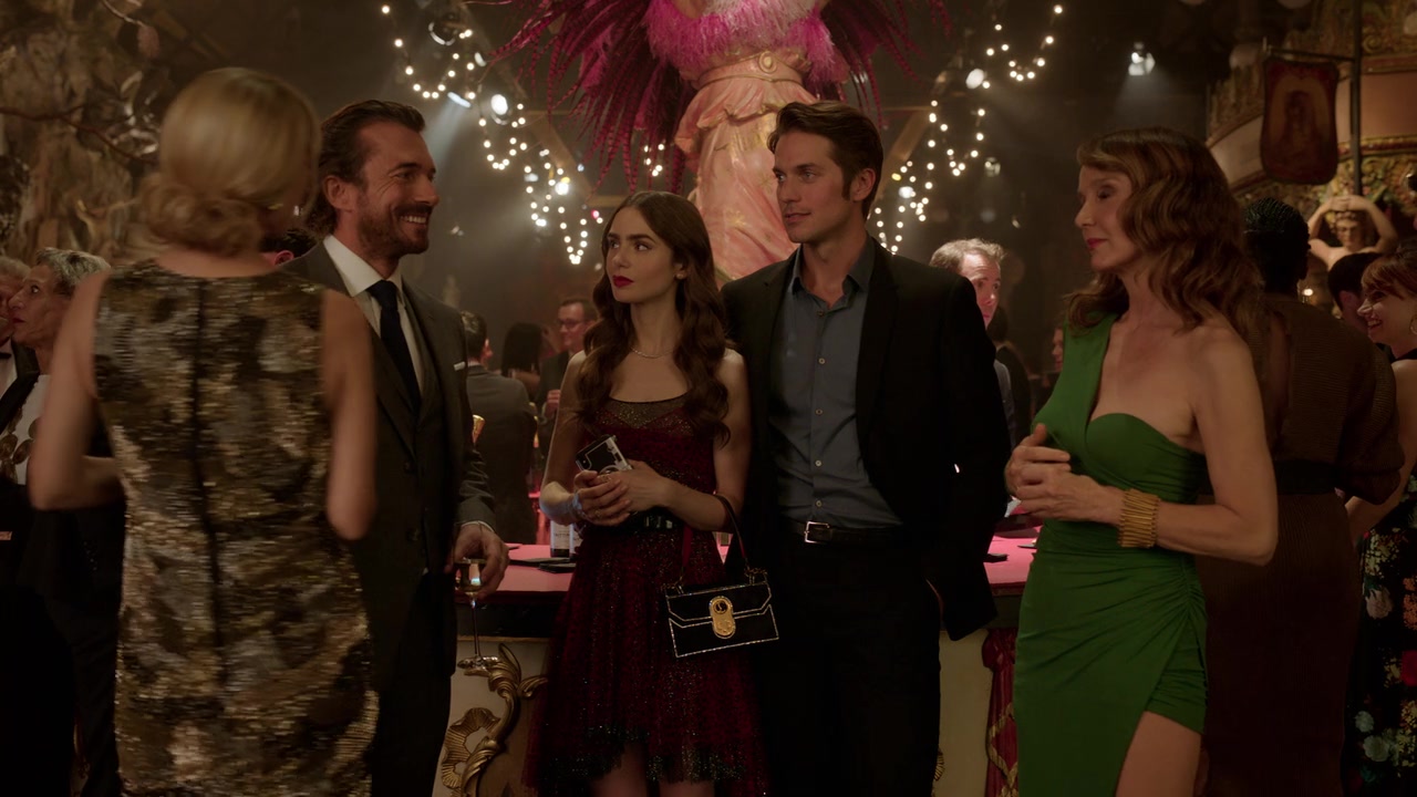 Emily_in_Paris_S01E07_French_Ending_720p_NF_WEB-DL_DDP5_1_x264-BTN_0567.jpg