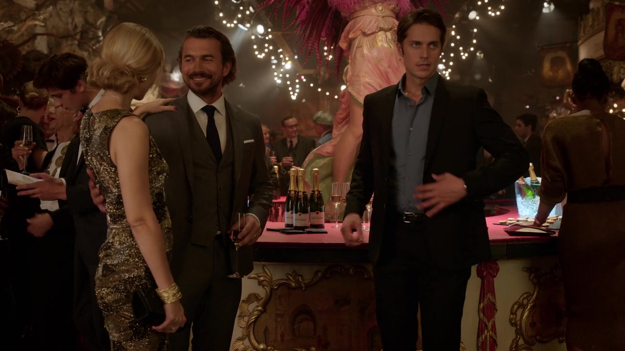 Emily_in_Paris_S01E07_French_Ending_720p_NF_WEB-DL_DDP5_1_x264-BTN_0595.jpg