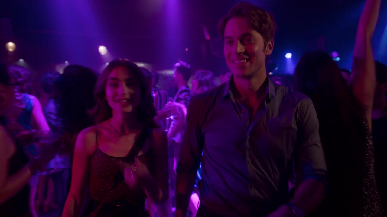 Emily_in_Paris_S01E07_French_Ending_720p_NF_WEB-DL_DDP5_1_x264-BTN_0709.jpg