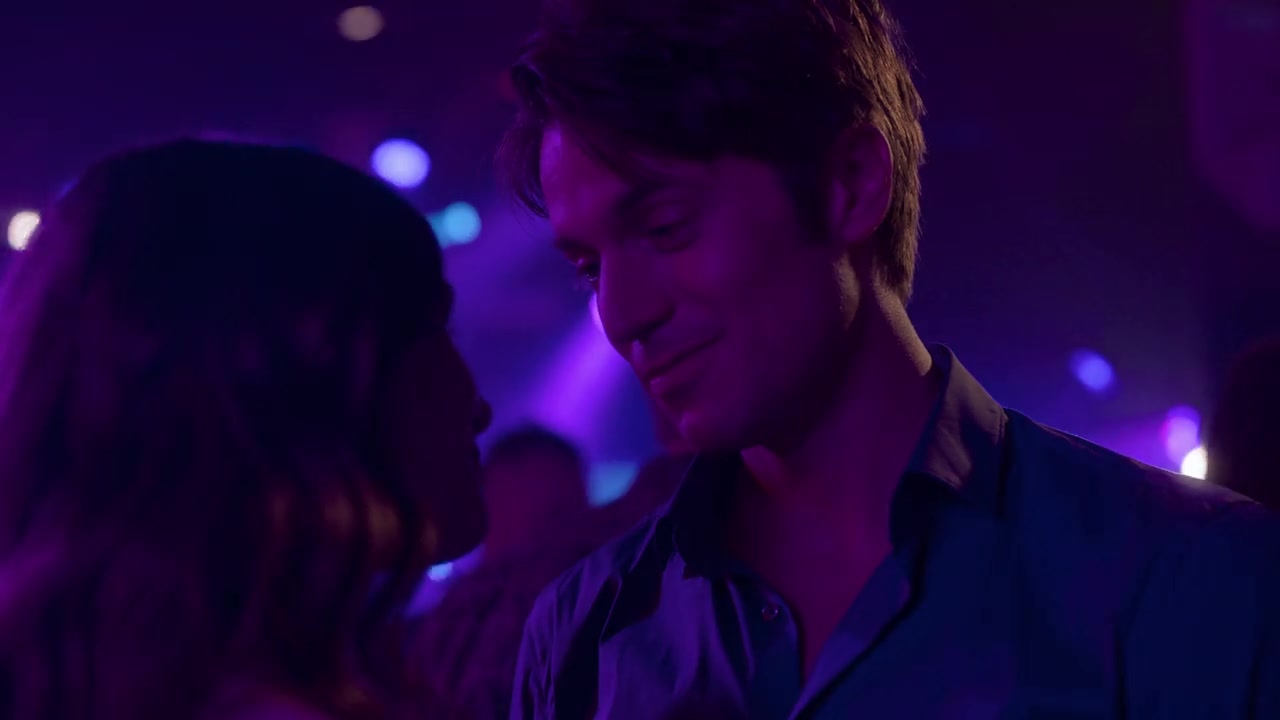 Emily_in_Paris_S01E07_French_Ending_720p_NF_WEB-DL_DDP5_1_x264-BTN_0723.jpg Emily_in_Paris_S01E07_French_Ending_720p_NF_WEB-DL_DDP5_1_x264-BTN_0723.jpg