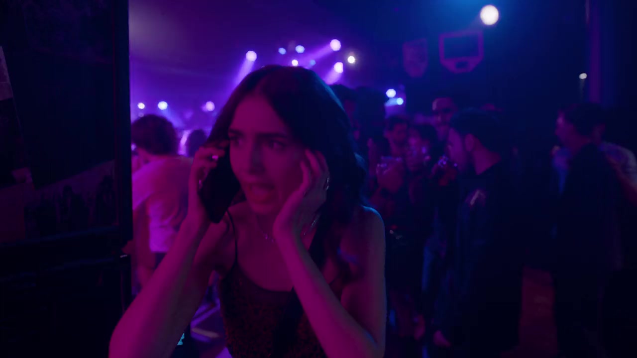 Emily_in_Paris_S01E07_French_Ending_720p_NF_WEB-DL_DDP5_1_x264-BTN_0753.jpg