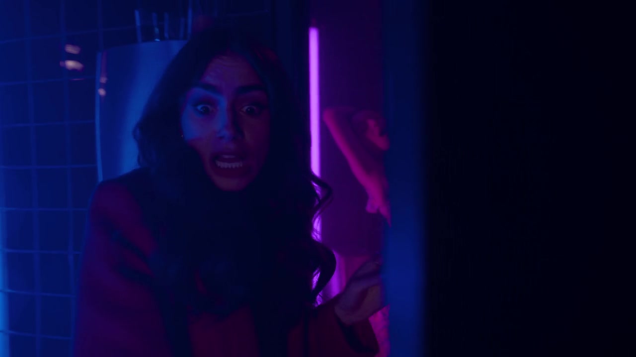 Emily_in_Paris_S01E07_French_Ending_720p_NF_WEB-DL_DDP5_1_x264-BTN_0788.jpg Emily_in_Paris_S01E07_French_Ending_720p_NF_WEB-DL_DDP5_1_x264-BTN_0788.jpg