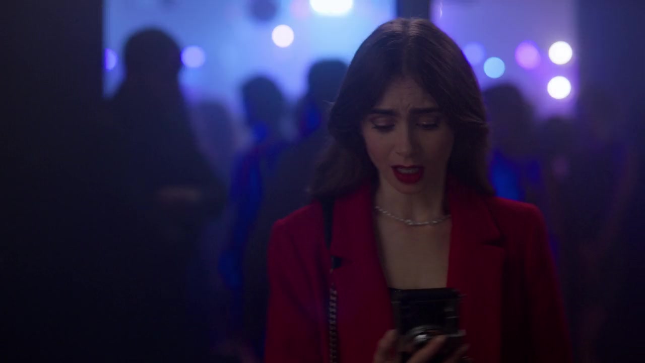 Emily_in_Paris_S01E07_French_Ending_720p_NF_WEB-DL_DDP5_1_x264-BTN_0807.jpg
