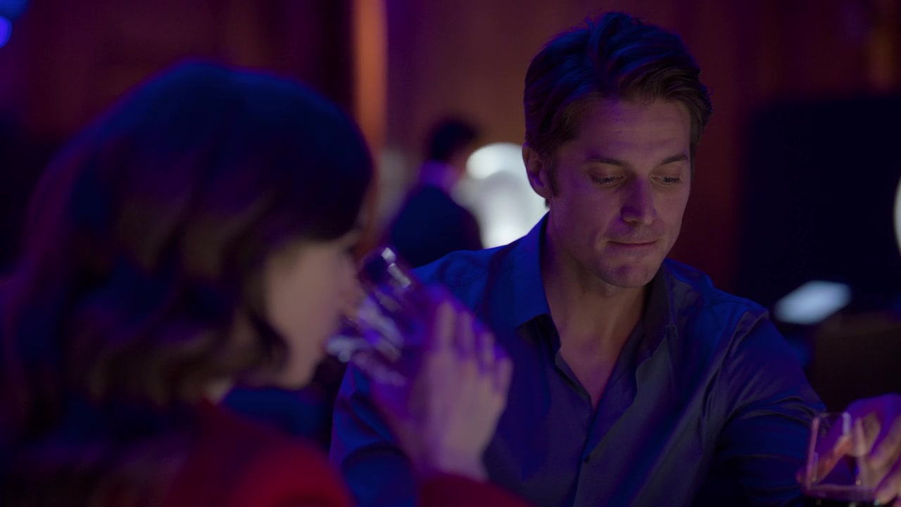 Emily_in_Paris_S01E07_French_Ending_720p_NF_WEB-DL_DDP5_1_x264-BTN_0867.jpg