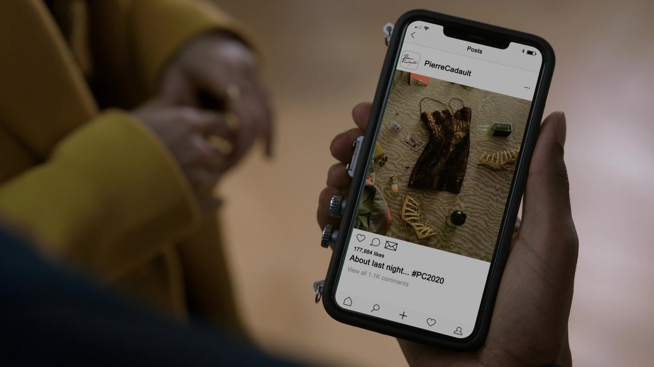 Emily_in_Paris_S01E07_French_Ending_720p_NF_WEB-DL_DDP5_1_x264-BTN_1085.jpg