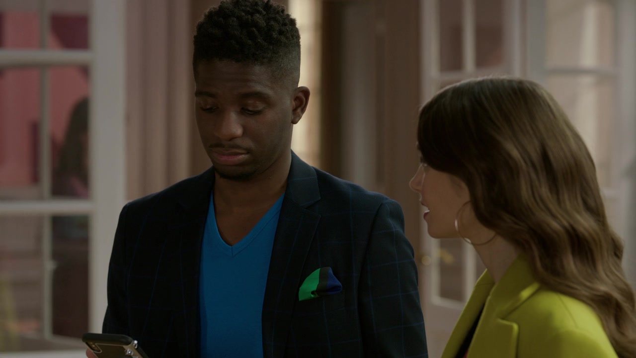 Emily_in_Paris_S01E07_French_Ending_720p_NF_WEB-DL_DDP5_1_x264-BTN_1088.jpg