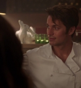 Emily_in_Paris_S01E07_French_Ending_720p_NF_WEB-DL_DDP5_1_x264-BTN_0249.jpg