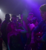 Emily_in_Paris_S01E07_French_Ending_720p_NF_WEB-DL_DDP5_1_x264-BTN_0692.jpg
