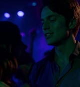 Emily_in_Paris_S01E07_French_Ending_720p_NF_WEB-DL_DDP5_1_x264-BTN_0717.jpg