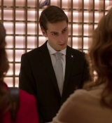 Emily_in_Paris_S01E07_French_Ending_720p_NF_WEB-DL_DDP5_1_x264-BTN_0913.jpg