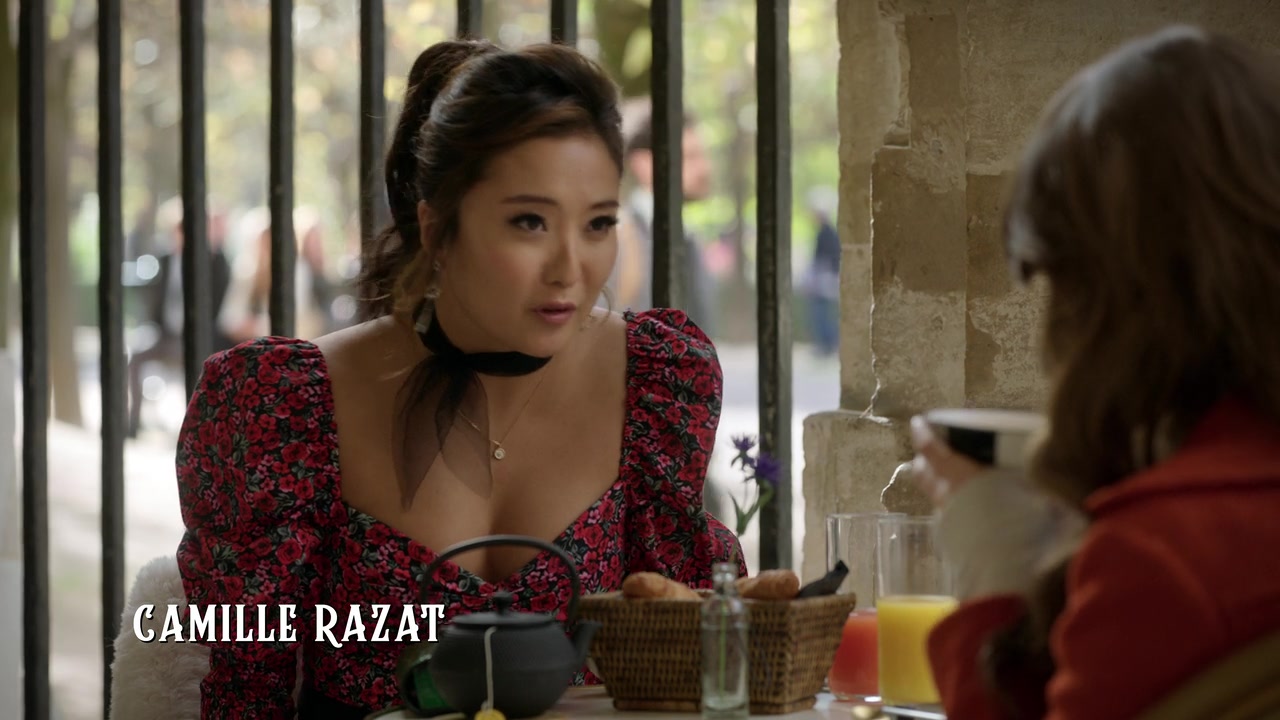 Emily_in_Paris_S01E08_Family_Affair_720p_NF_WEB-DL_DDP5_1_x264-BTN_0050.jpg Emily_in_Paris_S01E08_Family_Affair_720p_NF_WEB-DL_DDP5_1_x264-BTN_0050.jpg