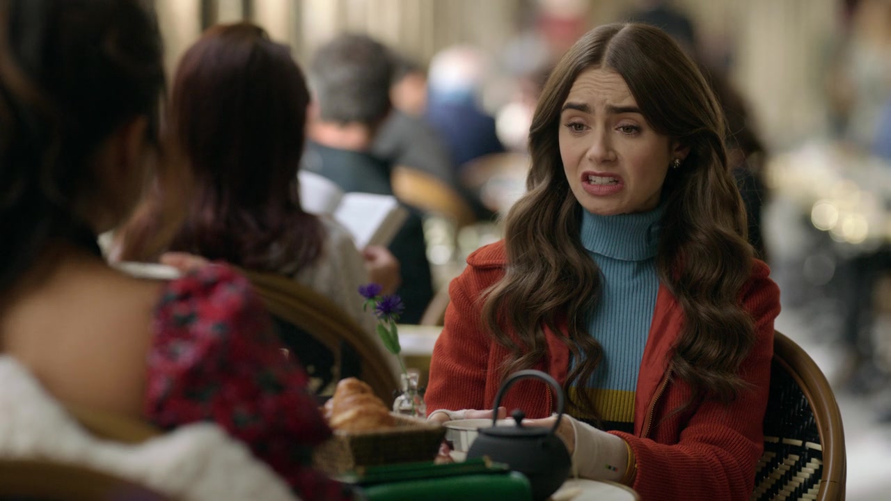 Emily_in_Paris_S01E08_Family_Affair_720p_NF_WEB-DL_DDP5_1_x264-BTN_0065.jpg