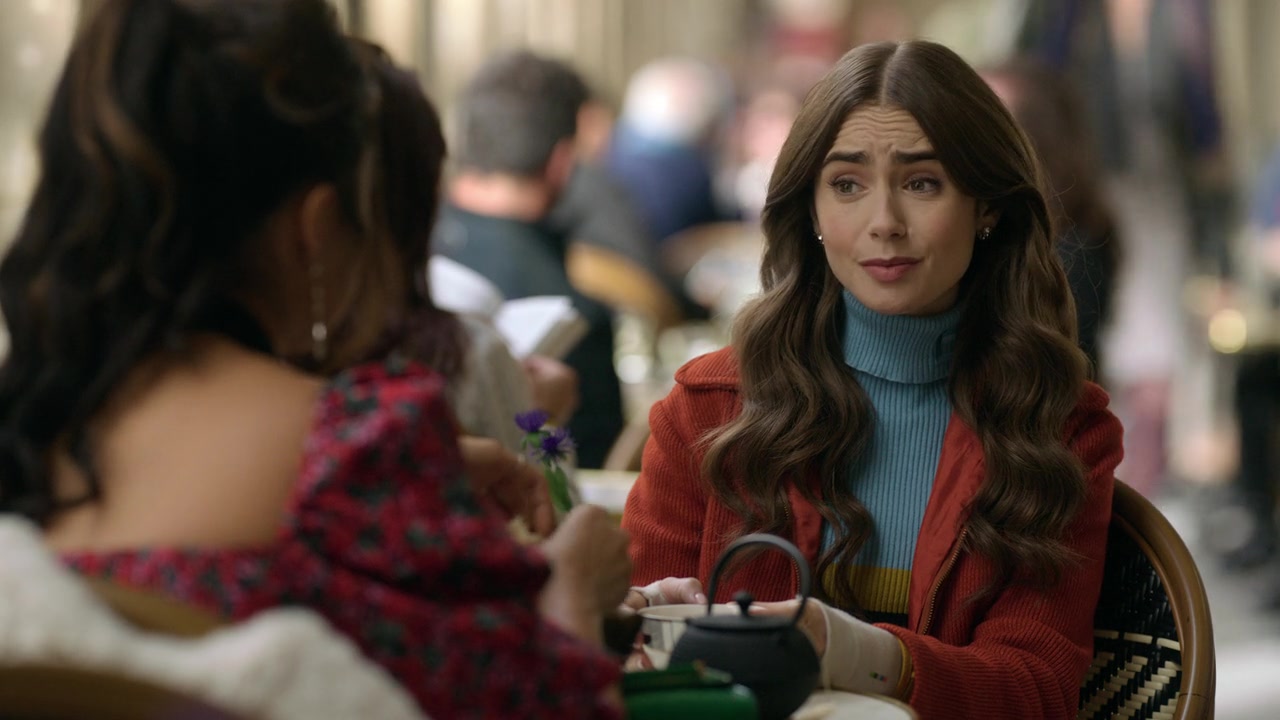 Emily_in_Paris_S01E08_Family_Affair_720p_NF_WEB-DL_DDP5_1_x264-BTN_0075.jpg
