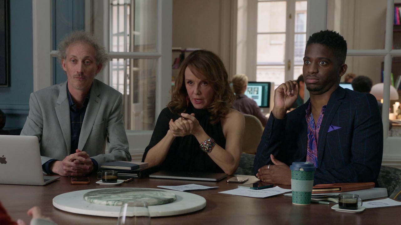 Emily_in_Paris_S01E08_Family_Affair_720p_NF_WEB-DL_DDP5_1_x264-BTN_0188.jpg